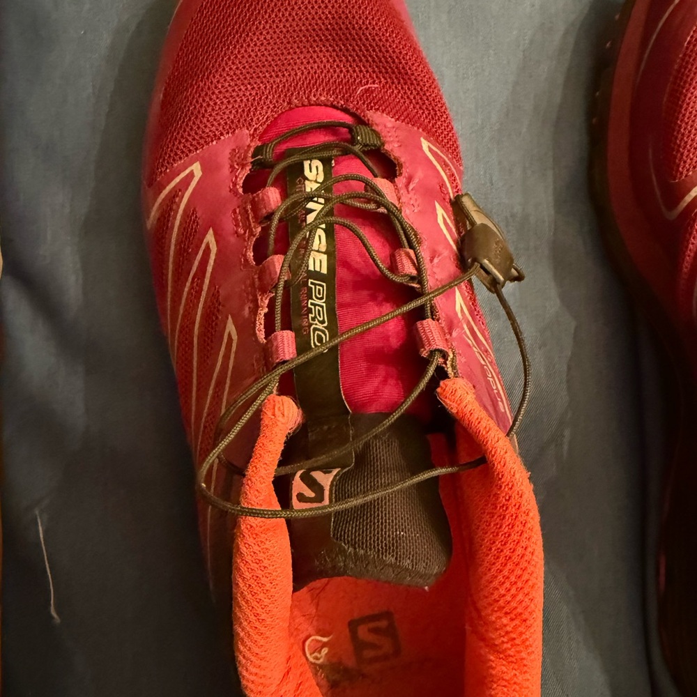 women’s Salomon running shoes